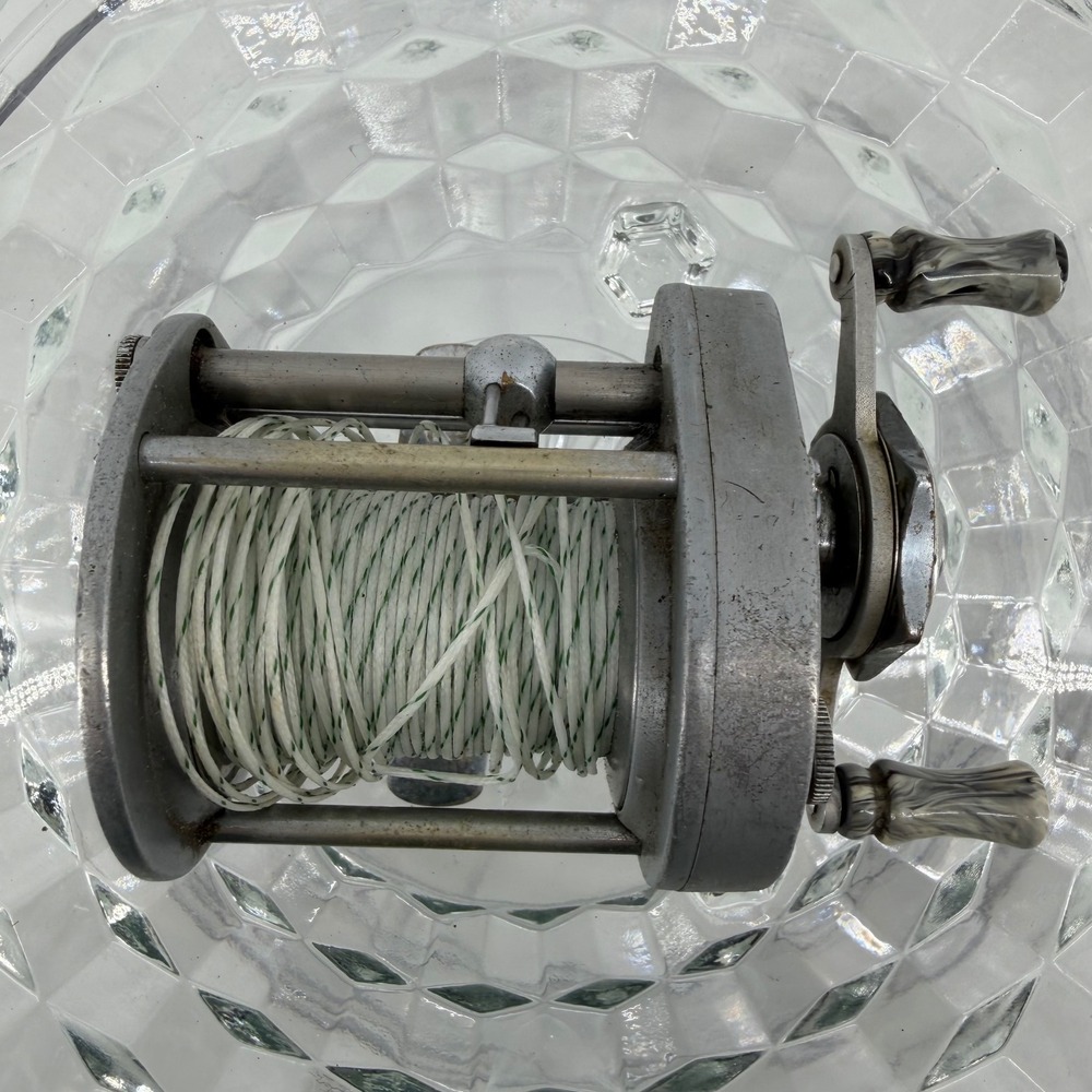 Pflueger Supreme Vintage Fishing Reel Made in USA with Line